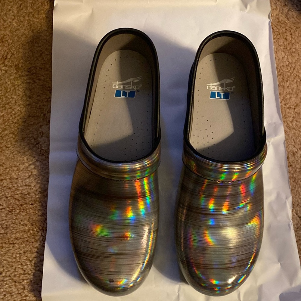 Dansko, 41, Prism Metallic